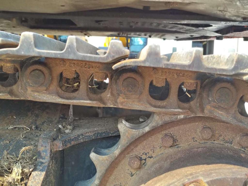 Hitachi ZX 130-6 Foto 14