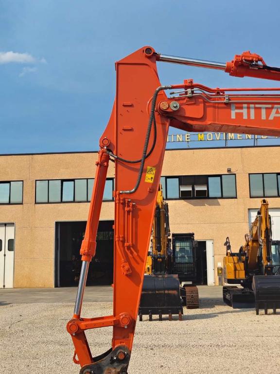 Hitachi ZX 130-6 Foto 18