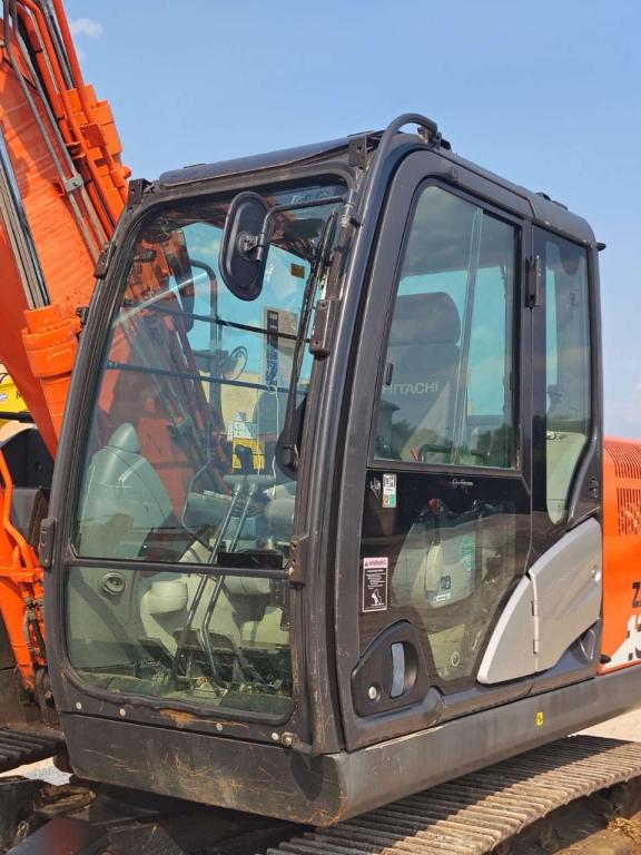 Hitachi ZX 130-6 Foto 24