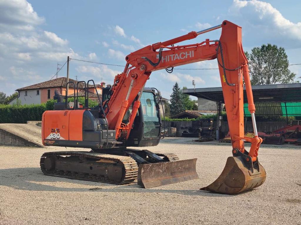 Hitachi ZX 130-6 Foto 7