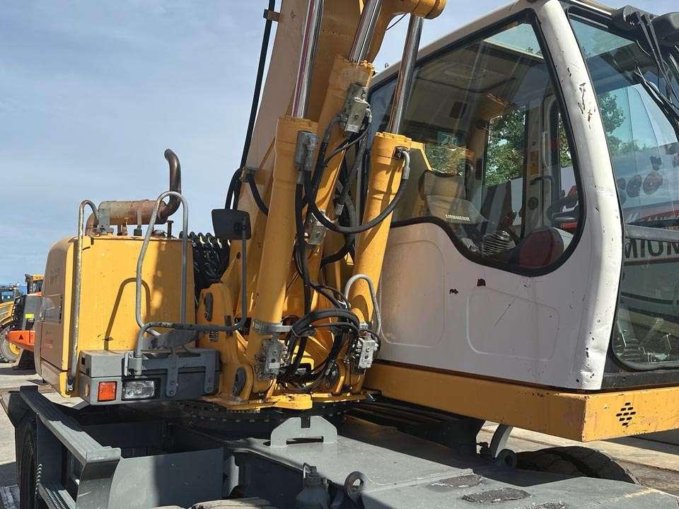 Liebherr A316 Foto 9