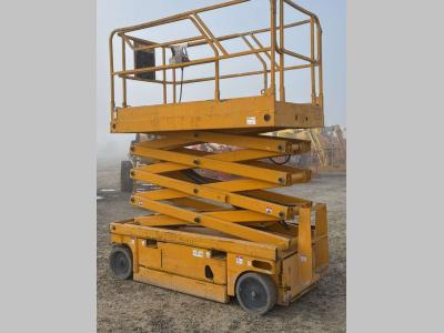 Haulotte Compact 10 vendida por Piattaforme Srl