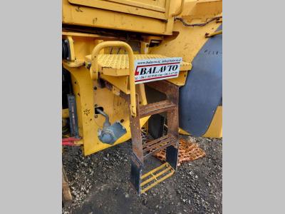 Volvo steps VOE11174000 for Volvo L60E, L70E, L90E, L110E, L120E vendida por Balavto