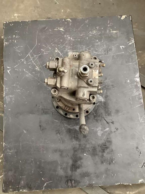 Motor de giro para Hitachi ZX 135-5 Foto 5