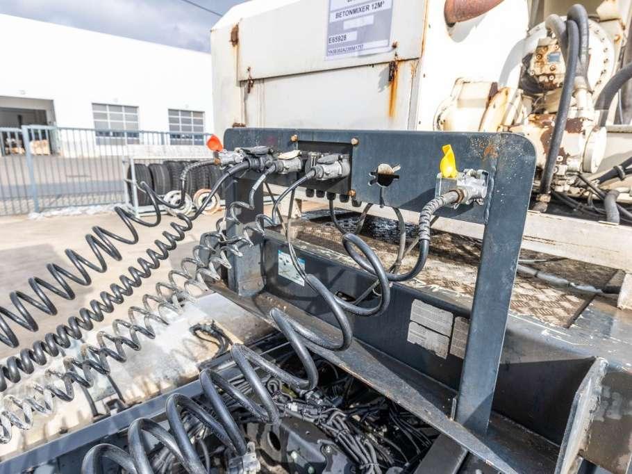 Renders BETON MIXER 12M3 + MOTOR (MALAXEUR/MISCHER) Foto 15