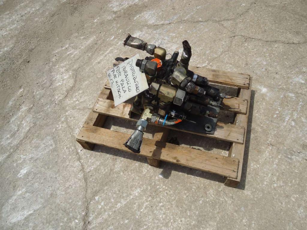Distribuidor hidraulico para Fiat Hitachi W130 Foto 2