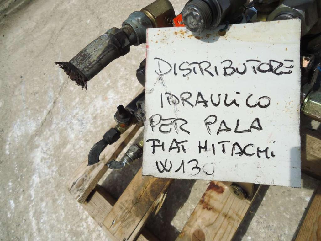 Distribuidor hidraulico para Fiat Hitachi W130 Foto 5