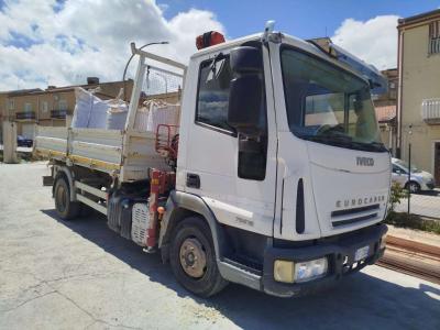 Iveco 75E15 vendida por Omeco Spa