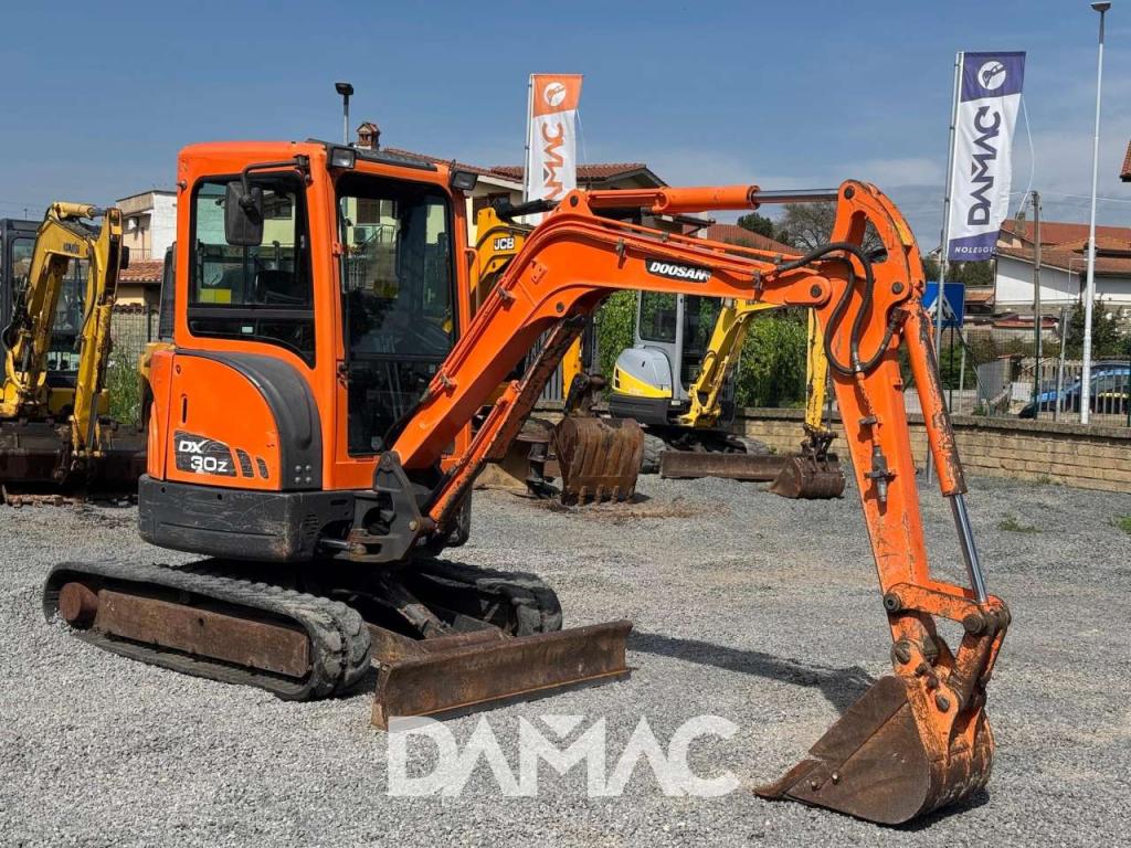 Doosan DX30Z Foto 1