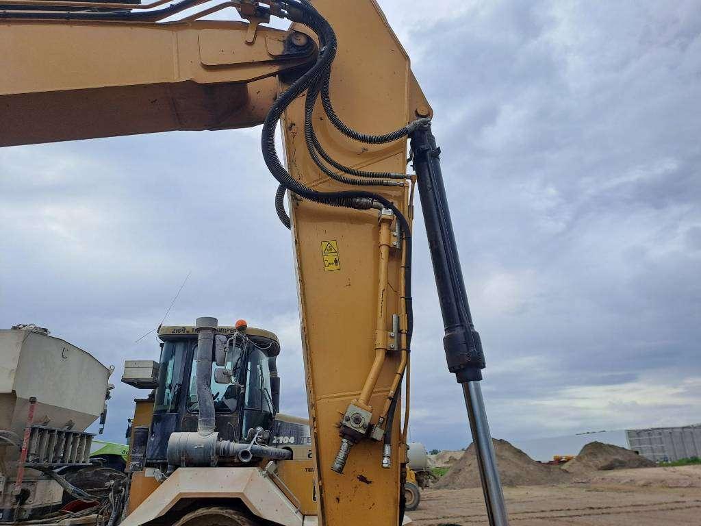 Caterpillar 320 Foto 11