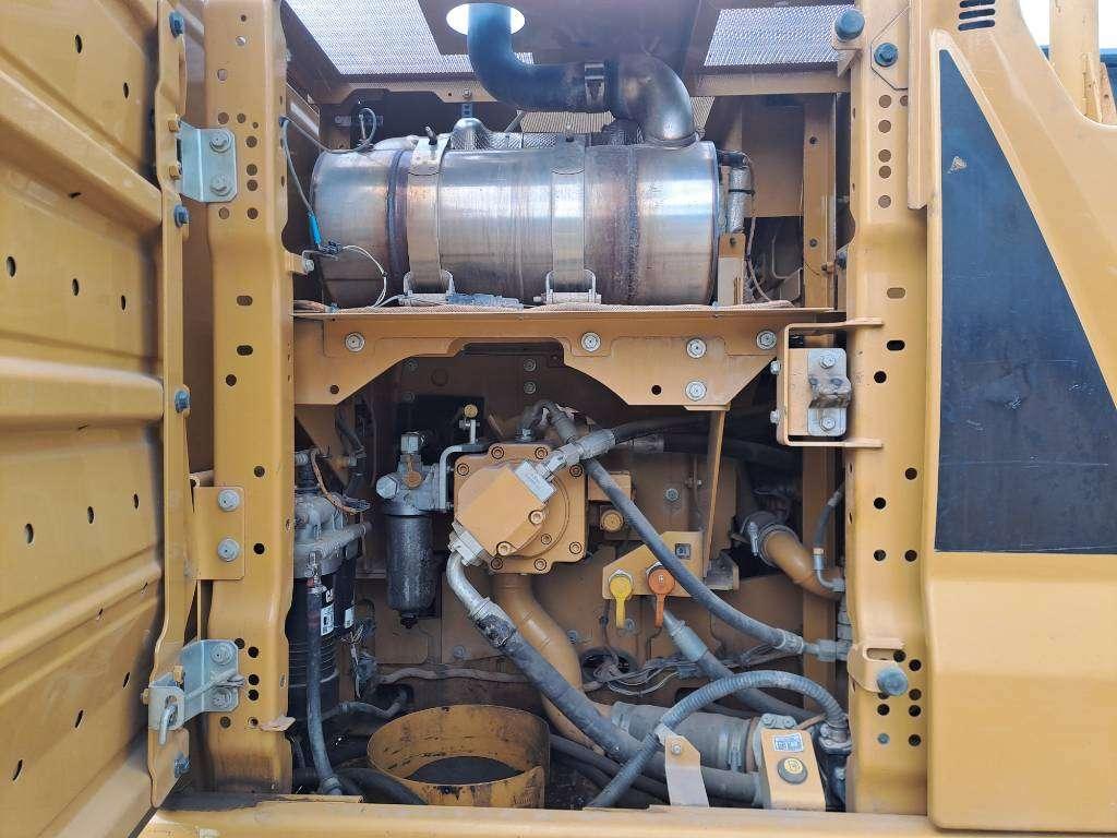 Caterpillar 320 Foto 15