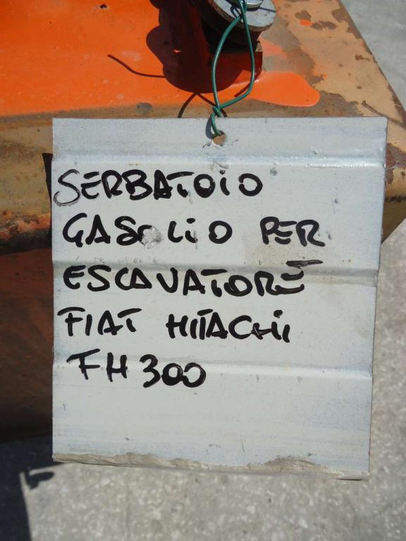 Serbatoio gasolio para Fiat Hitachi FH300 Foto 4