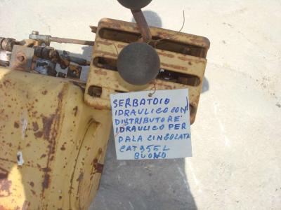 Depósito para aceite para Caterpillar 955L vendida por OLM 90 Srl
