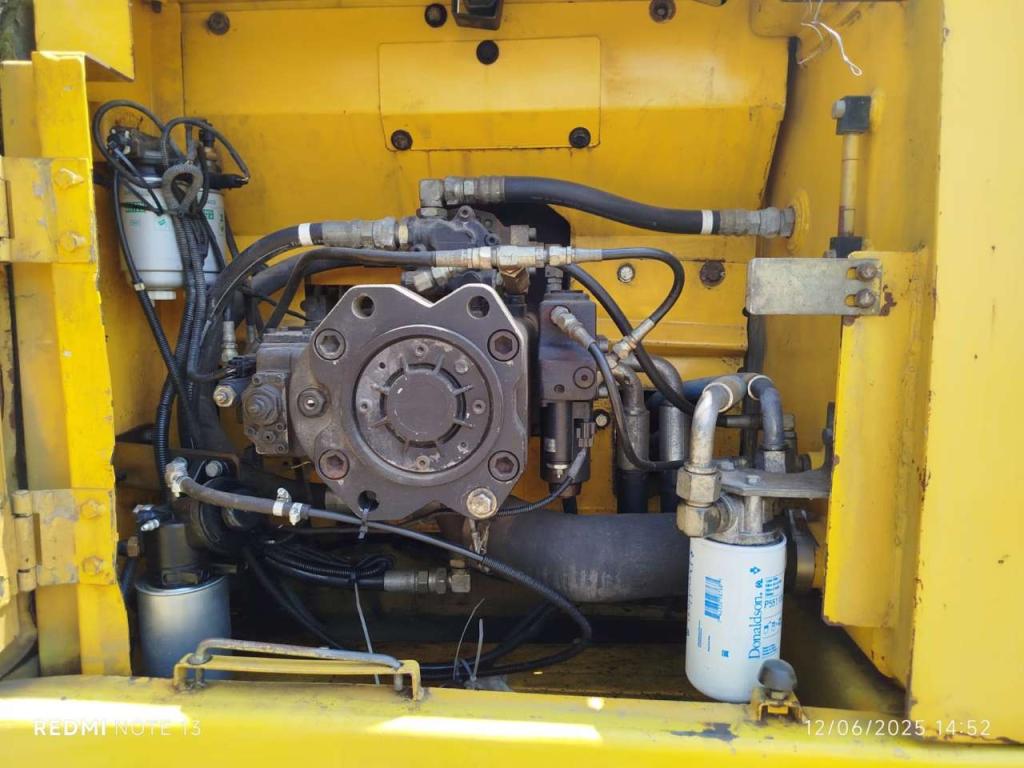 New Holland E215B Foto 7