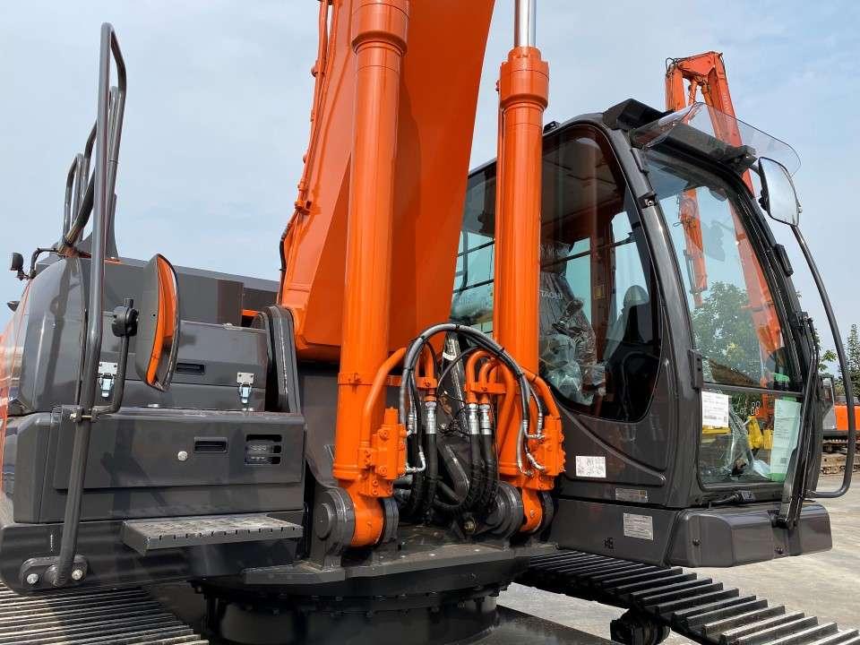 Hitachi ZX350LCN-7 Foto 9