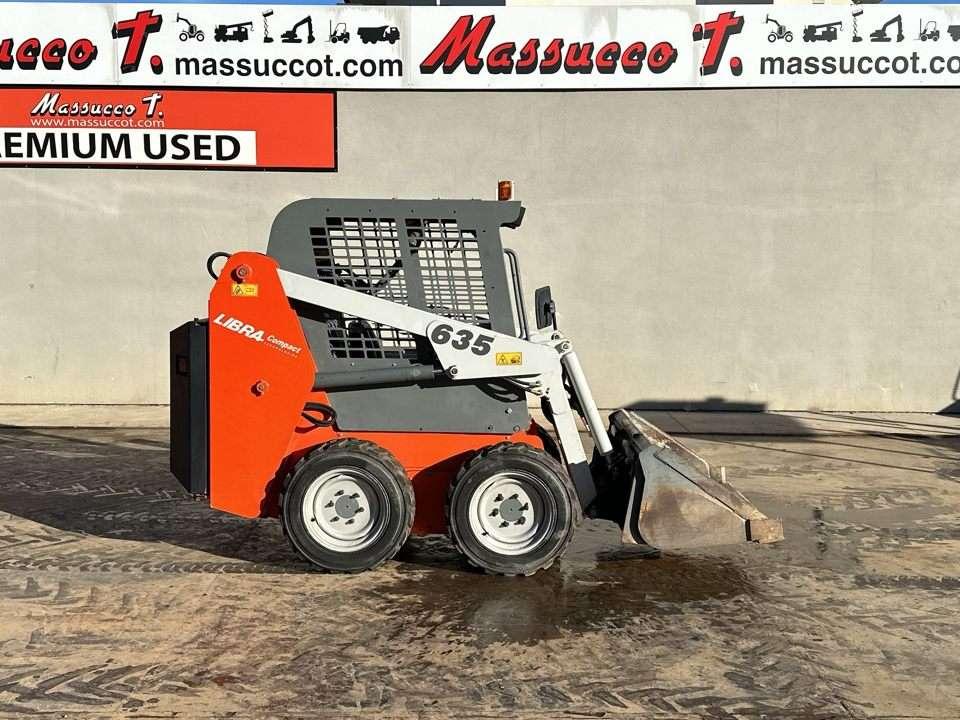 Libra 635 Foto 15