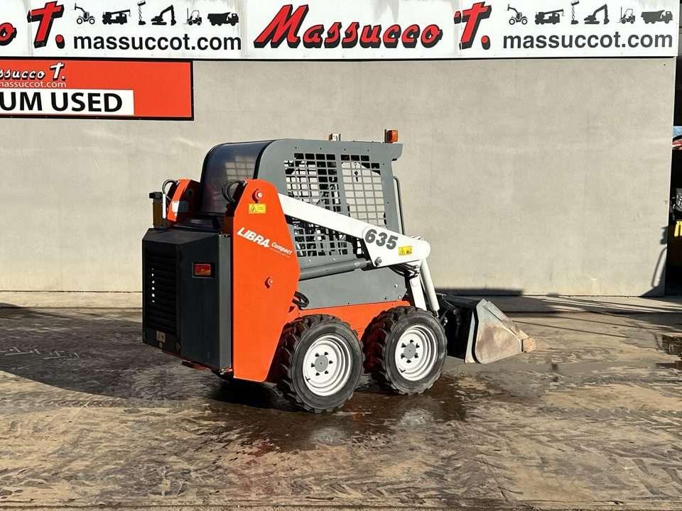 Libra 635 Foto 16