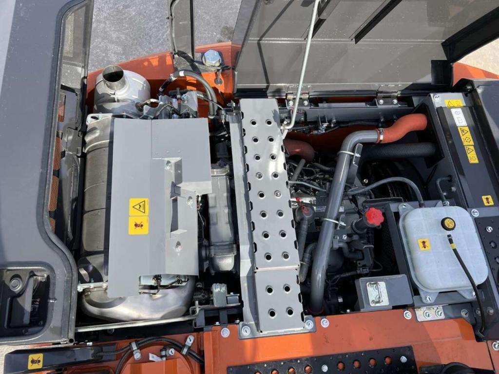 Hitachi ZX180W-7 Foto 16