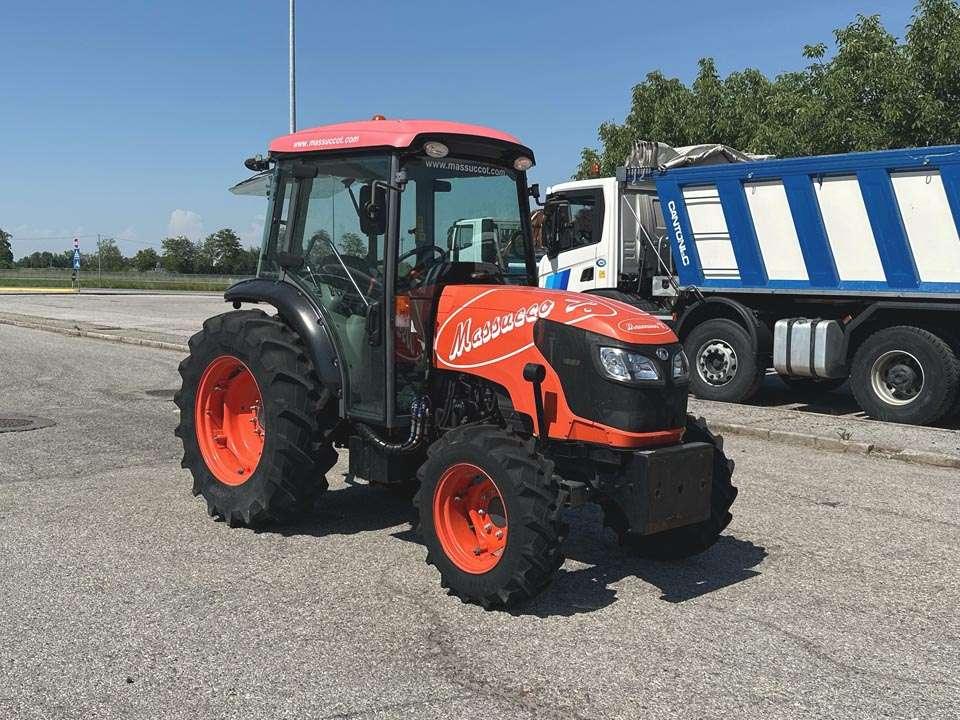 Kubota M8540 4x4 Foto 16