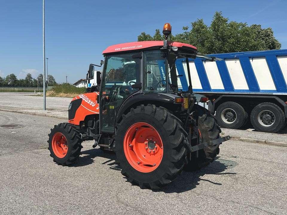 Kubota M8540 4x4 Foto 3