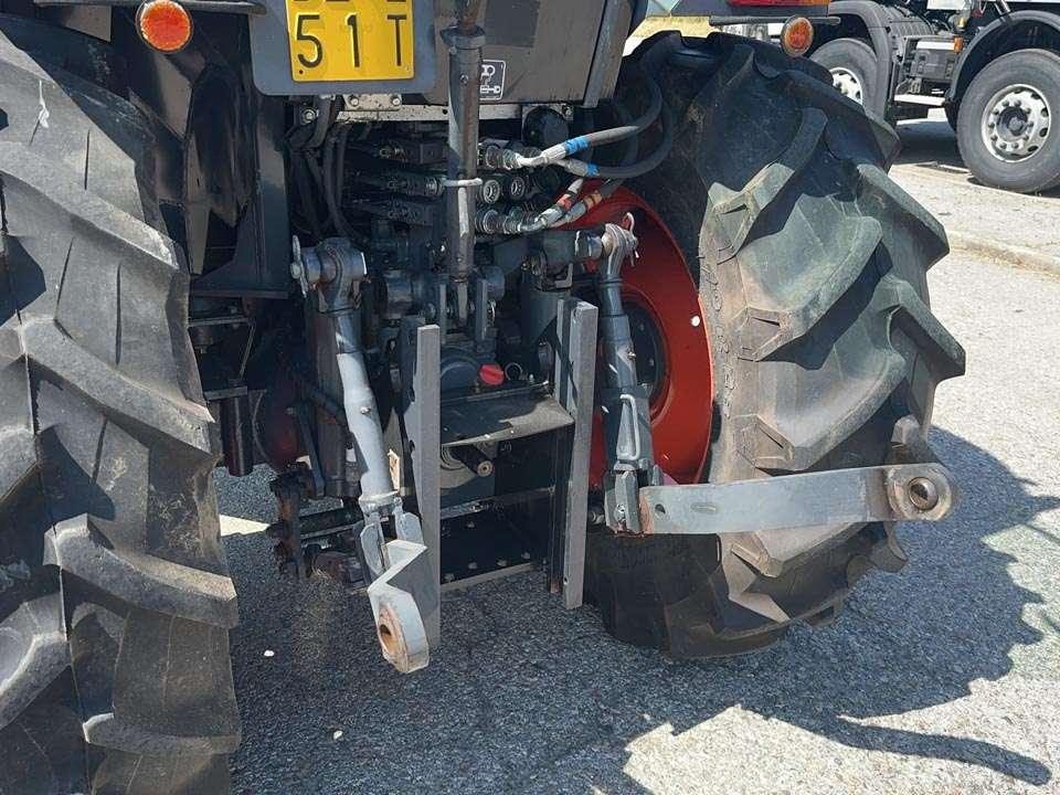 Kubota M8540 4x4 Foto 8