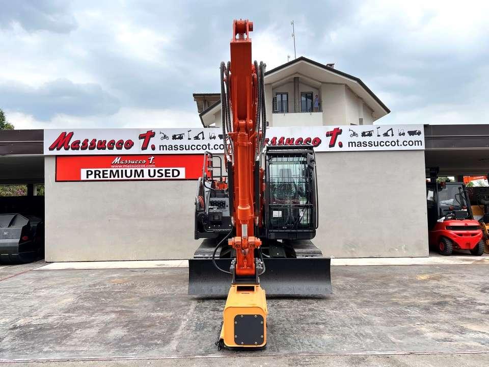 Hitachi ZX135US-7 Foto 15