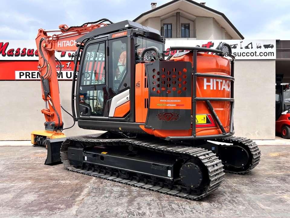 Hitachi ZX135US-7 Foto 3