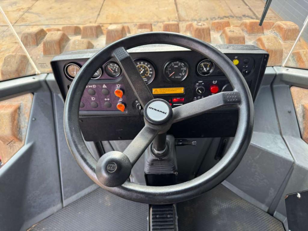 Dynapac CA302PD (13.6t) Foto 19