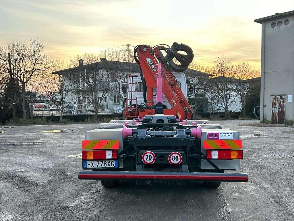 Mercedes-Benz AXOR 2533 Foto 4