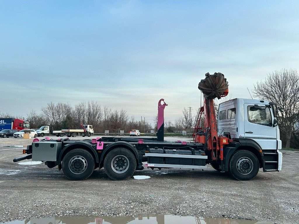Mercedes-Benz AXOR 2533 Foto 6