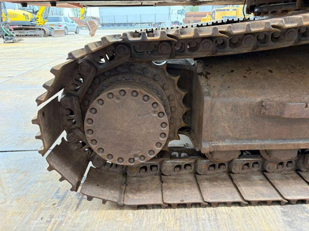 Hitachi ZX350LC-6 Foto 11