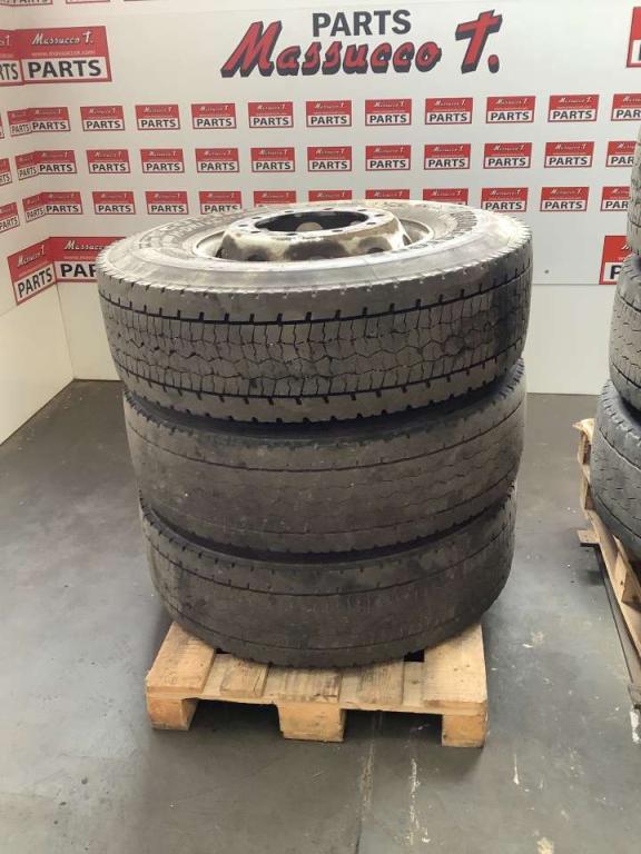 Neumático con llantas para Kalmar LMV 12-600 Foto 4