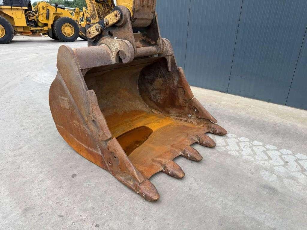 Caterpillar 330 07B Foto 15