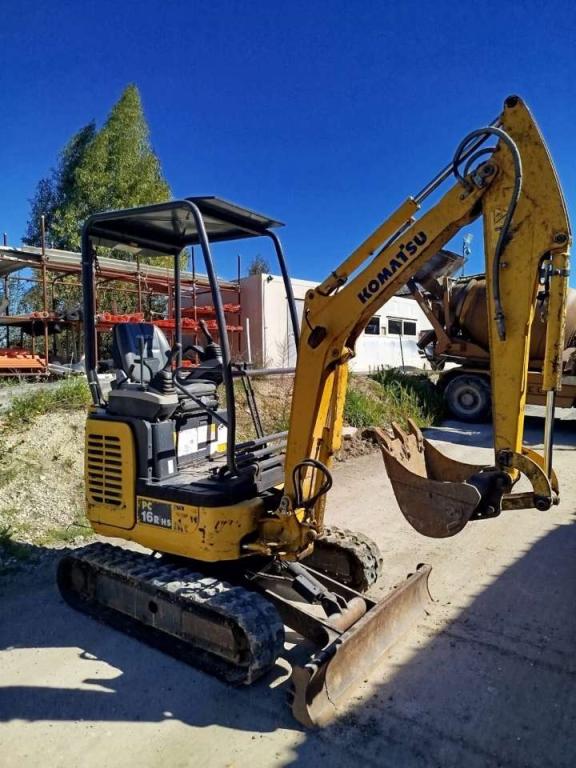 Komatsu PC16R-3HS Foto 3