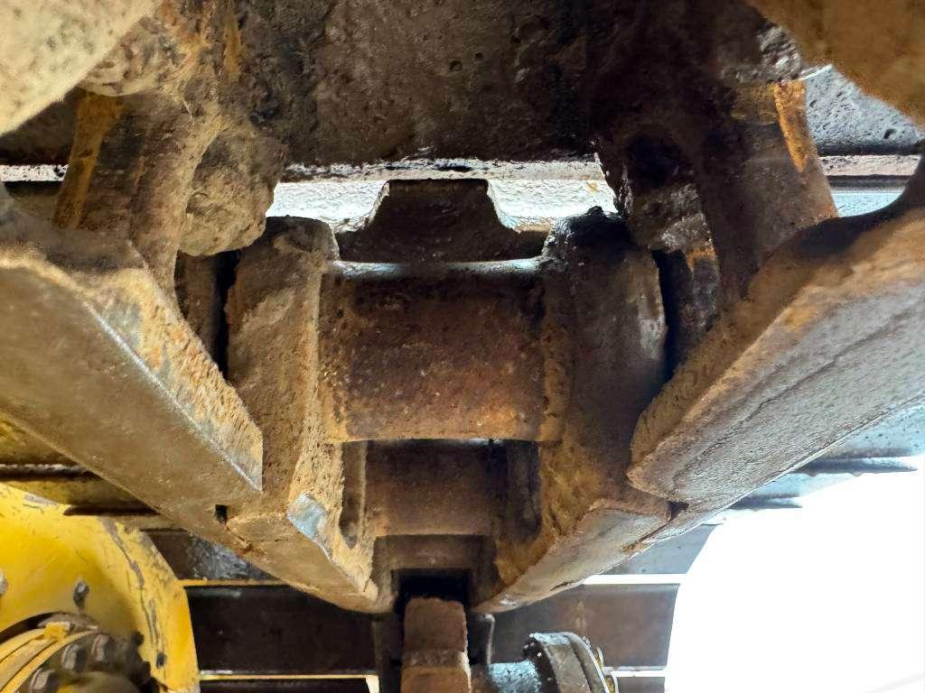 Caterpillar D6N LGP - German Machine / Folding Blade Foto 24