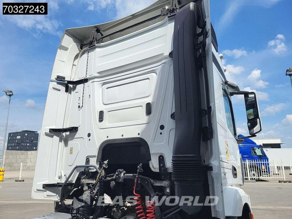 Mercedes-Benz Actros 1842 4X2 StreamSpace Retarder 70% Tyres Foto 11
