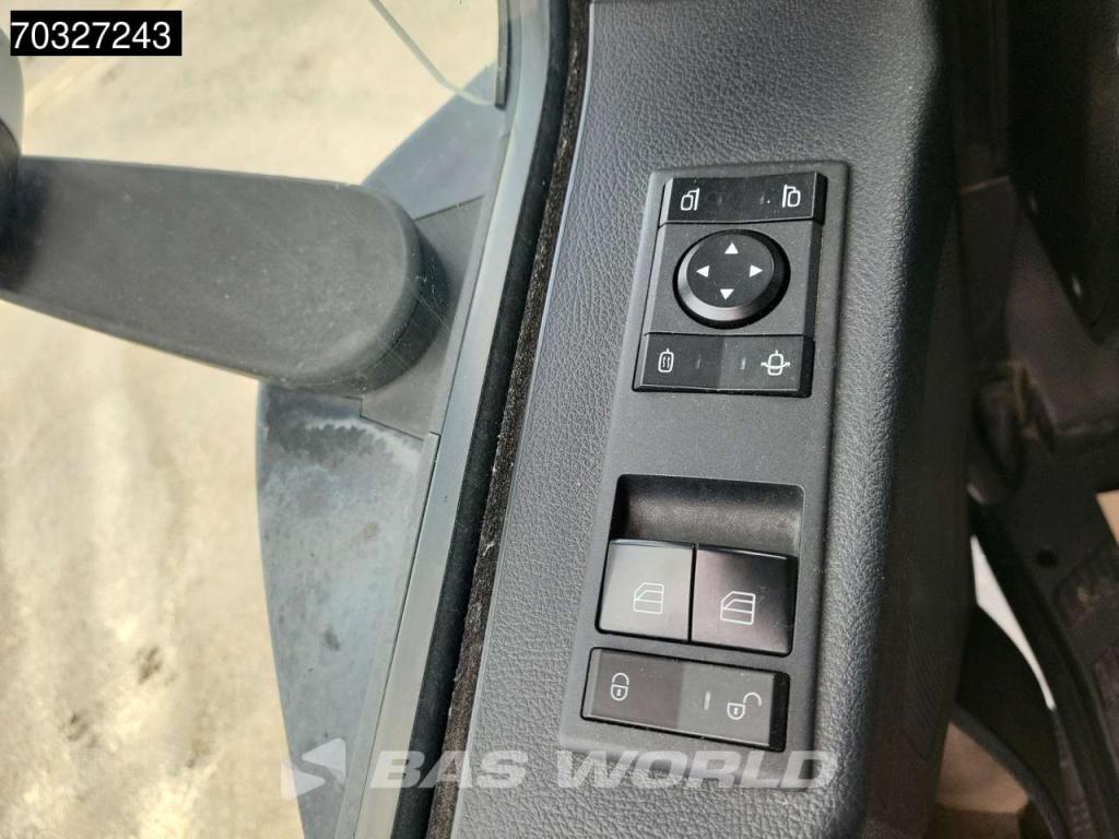 Mercedes-Benz Actros 1842 4X2 StreamSpace Retarder 70% Tyres Foto 24