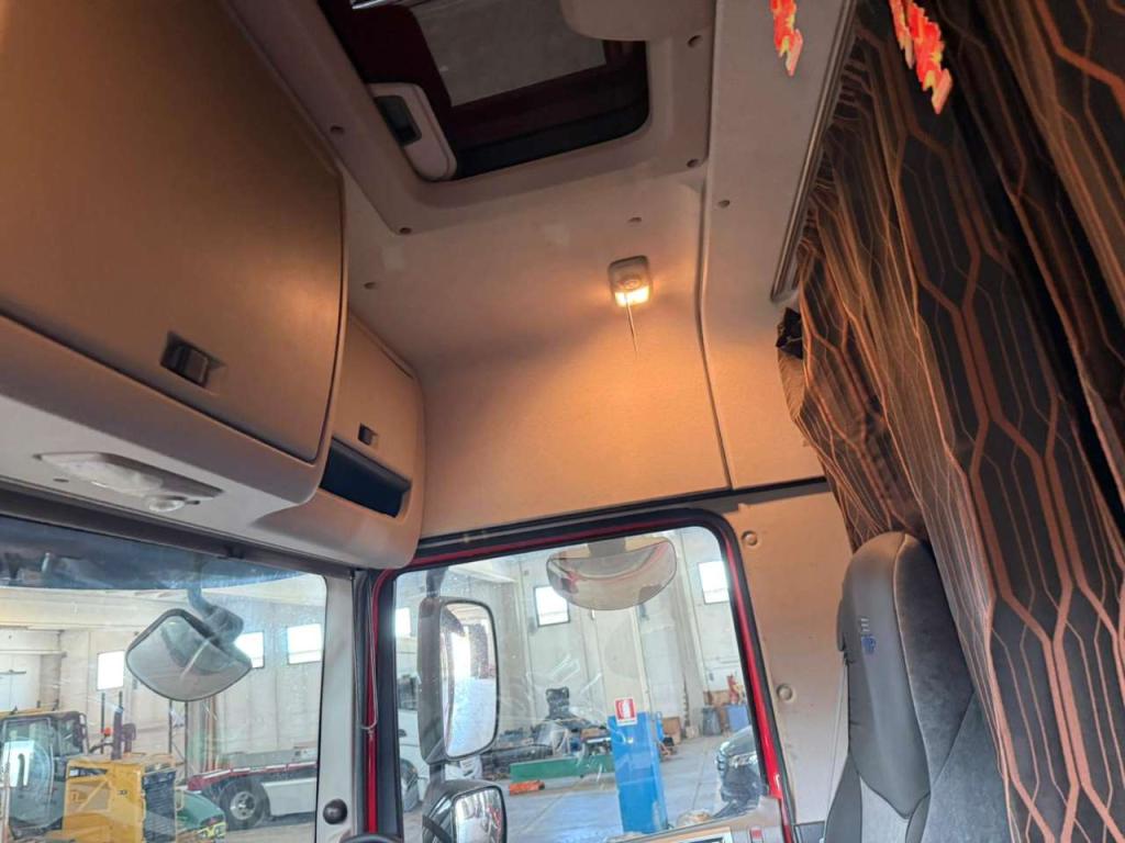 Daf 480 Foto 10