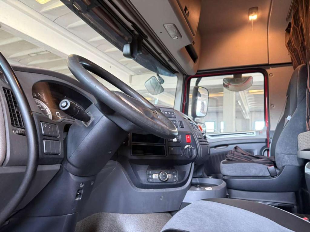Daf 480 Foto 9