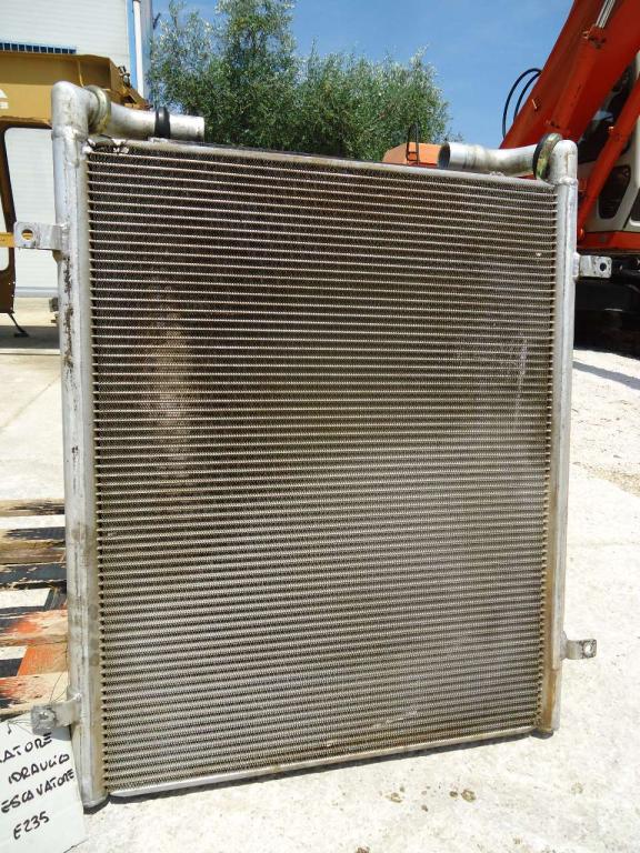 Enfriador de aceite hidráulico para Fiat Kobelco E235 Foto 2
