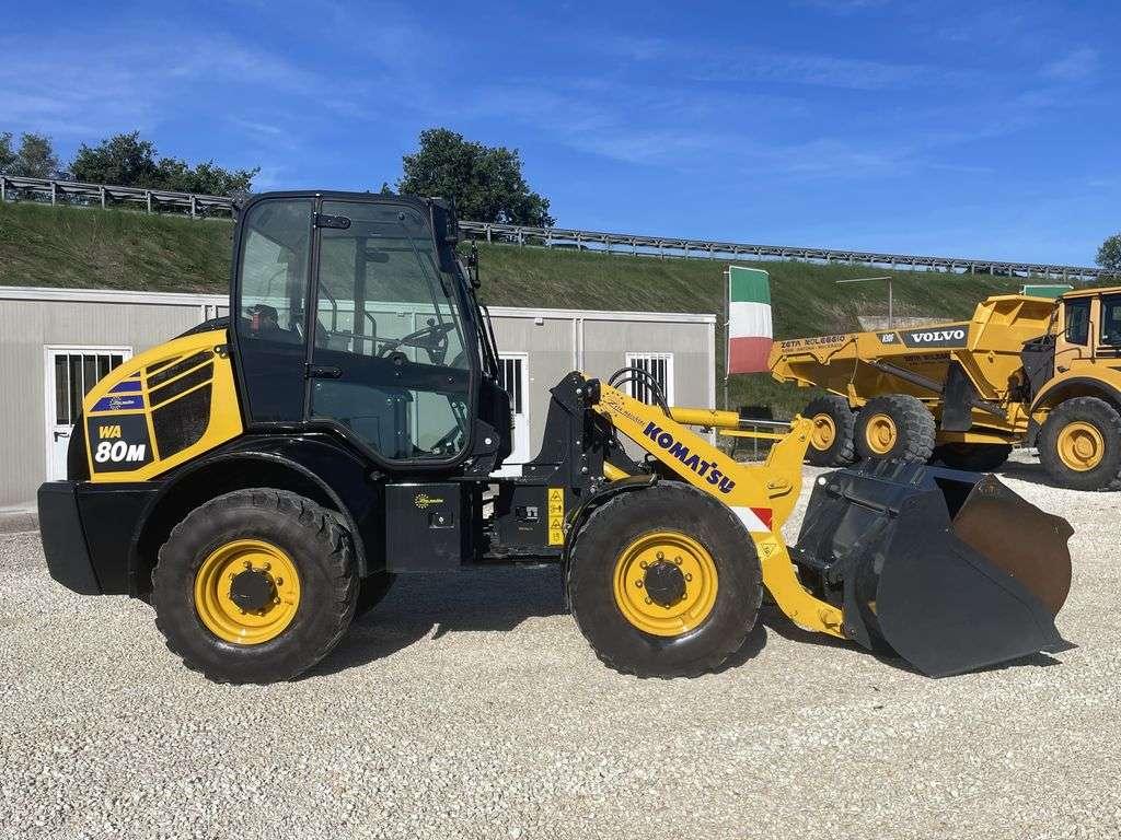 Komatsu WA 80M-8 Foto 2