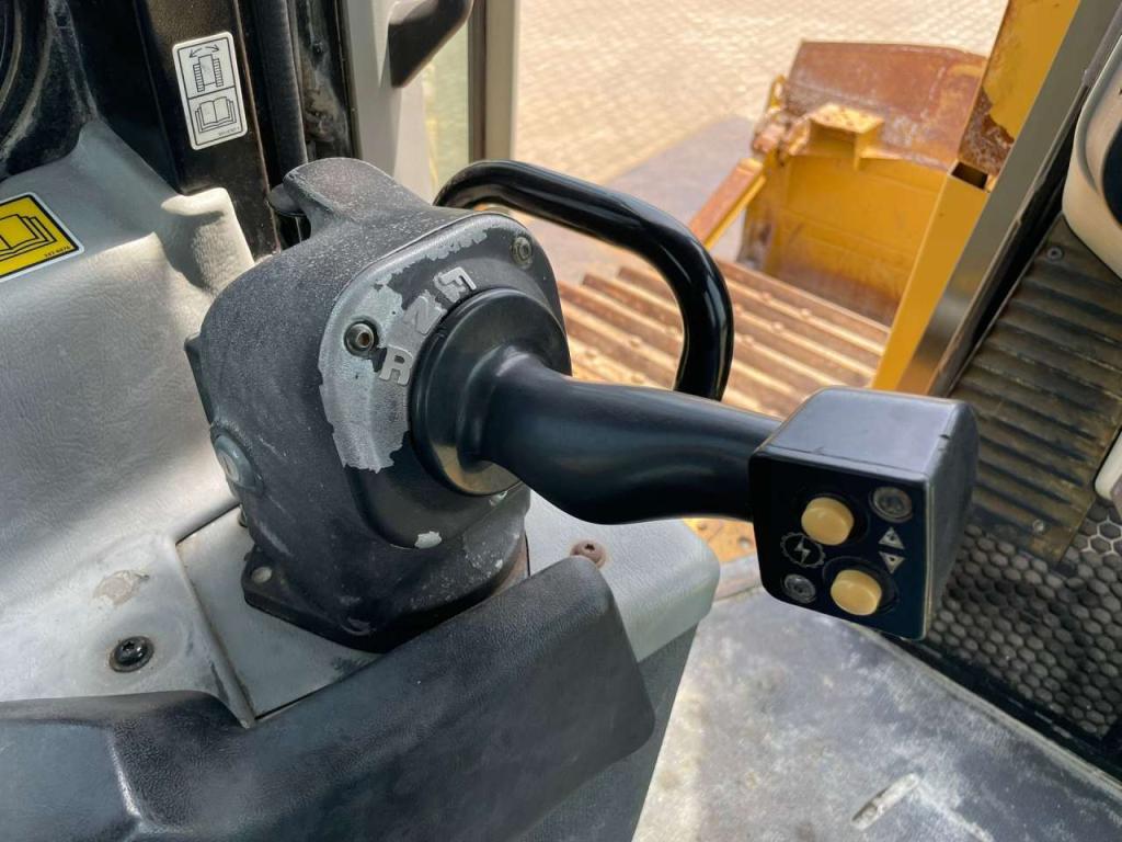 Caterpillar D6T LGP Foto 22