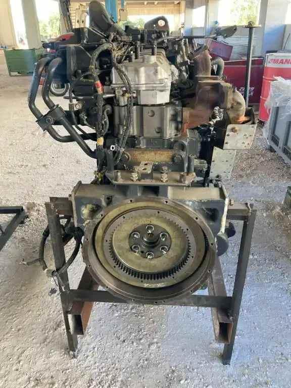 Komatsu SAAA6D125E-5 Foto 3