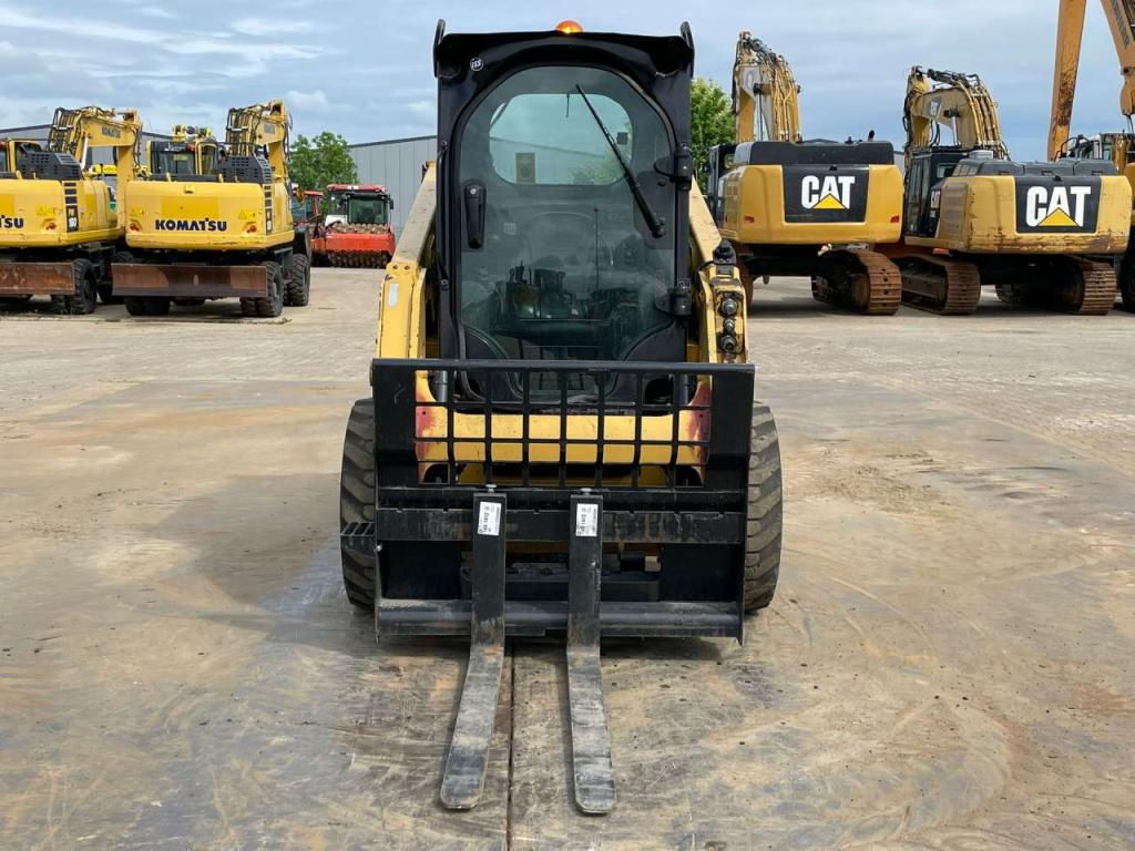 Caterpillar 226D3 Foto 9