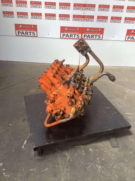 Distribuidor hidraulico para Fiat Hitachi FH 400 Foto 2