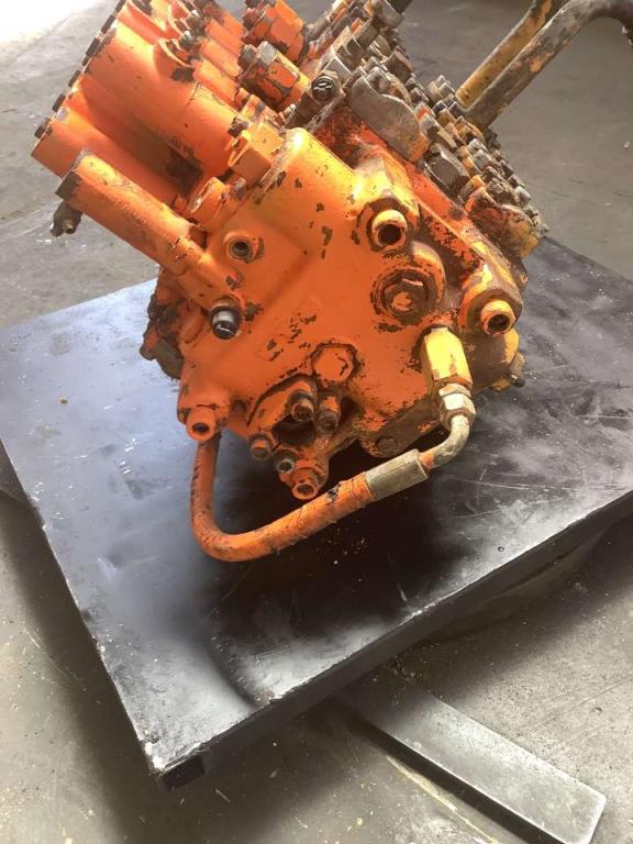 Distribuidor hidraulico para Fiat Hitachi FH 400 Foto 7