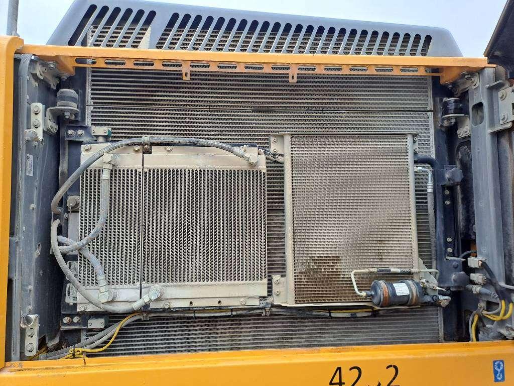 Liebherr R 946 LC Foto 21