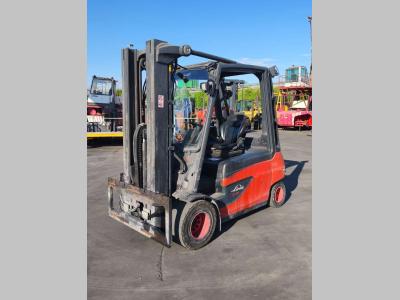 Linde E35L-01 vendida por Uni.Trucks Srl