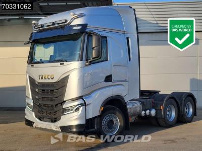 Iveco X-Way 570 6X4 Retarder Standklima ACC Navi Leder vendida por BAS World B.V.