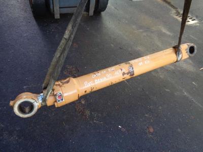 Pistón de rotación de la cuchara para Case Cx 240 vendida por PRV Ricambi Srl